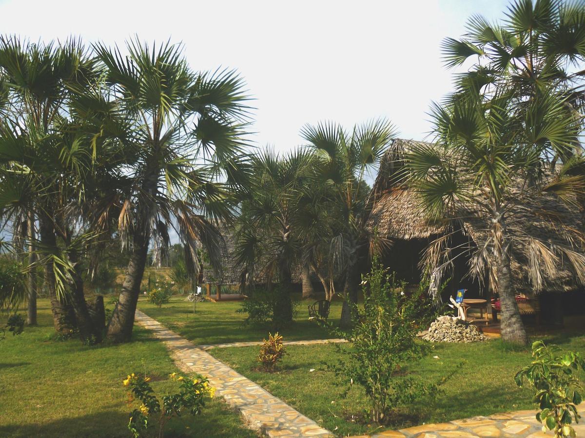Bahari Pori Resort Pangani Exterior photo